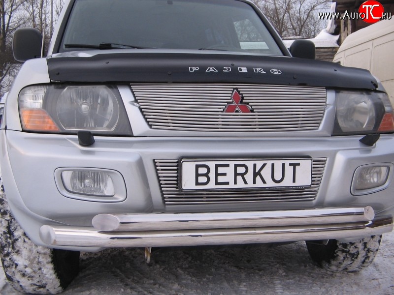 6 999 р. Декоративная вставка решетки радиатора Berkut Mitsubishi Pajero 3 V70 дорестайлинг (1999-2003)  с доставкой в г. Керчь