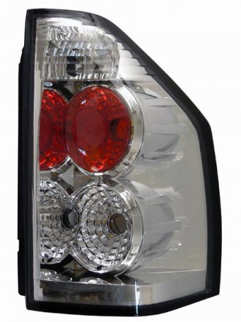 Правый задний фонарь SAT (хром) Mitsubishi Pajero ( 3 V70,  3 V60) (2003-2006) рестайлинг