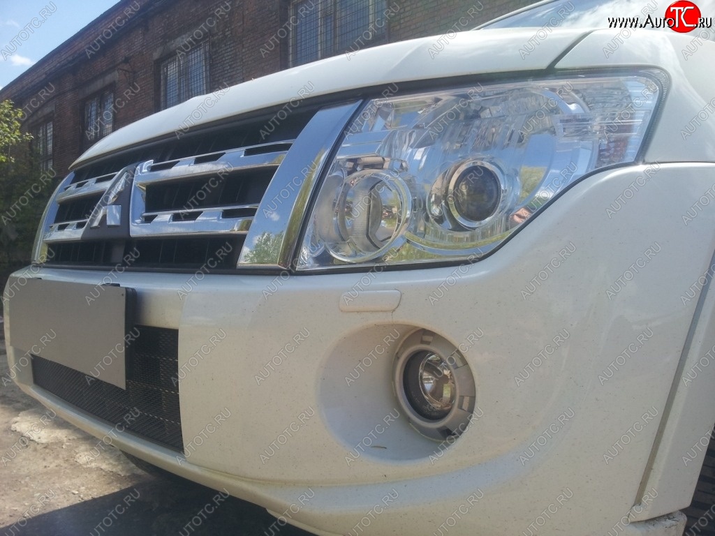 1 469 р. Защитная решётка в воздуховод автомобиля Russtal (черная) Mitsubishi Pajero 4 V80 дорестайлинг (2006-2011)  с доставкой в г. Керчь