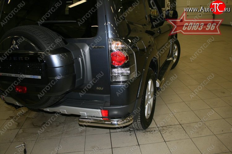 13 454 р. Защита заднего бампера Souz-96 (d76 уголки) Mitsubishi Pajero 4 V80 дорестайлинг (2006-2011)  с доставкой в г. Керчь