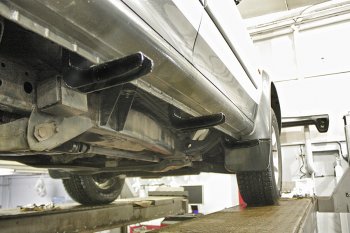 3 449 р. Комплект крепежа для подножек серии FUGA и М15 Winbo Mitsubishi Pajero Sport PA рестайлинг (2004-2008)  с доставкой в г. Керчь. Увеличить фотографию 2