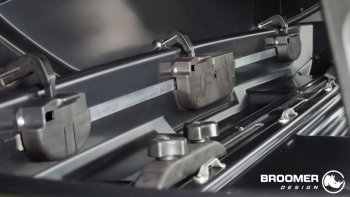 22 749 р. Багажный бокс Broomer Venture (420 л/189x89x40 см) на крышу   (Покрытие: шагрень, Цвет: чёрный)  с доставкой в г. Керчь. Увеличить фотографию 7