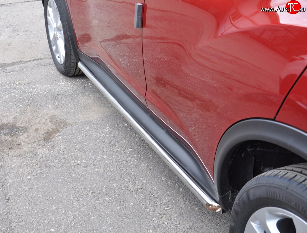73 999 р. Защита порогов Russtal из круглой трубы диаметром 42 мм (4x2) Nissan Juke 1 YF15 дорестайлинг (2010-2014) (Защита порогов с со скосами на торцах (вариант 1))  с доставкой в г. Керчь