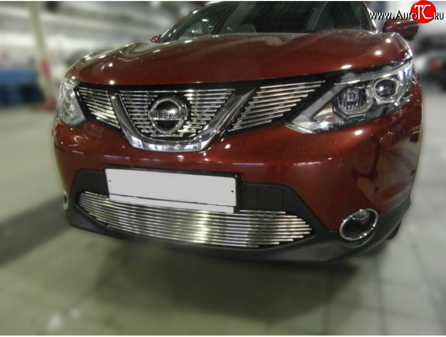 6 099 р. Декоративная вставка воздухозаборника без выреза под парктроник Berkut Nissan Qashqai 2 J11 рестайлинг (2017-2022)  с доставкой в г. Керчь