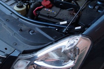 2 969 р. Упор капота MV-Tuning (одинарный)  Nissan Almera  G15 (2012-2019) седан  с доставкой в г. Керчь. Увеличить фотографию 5