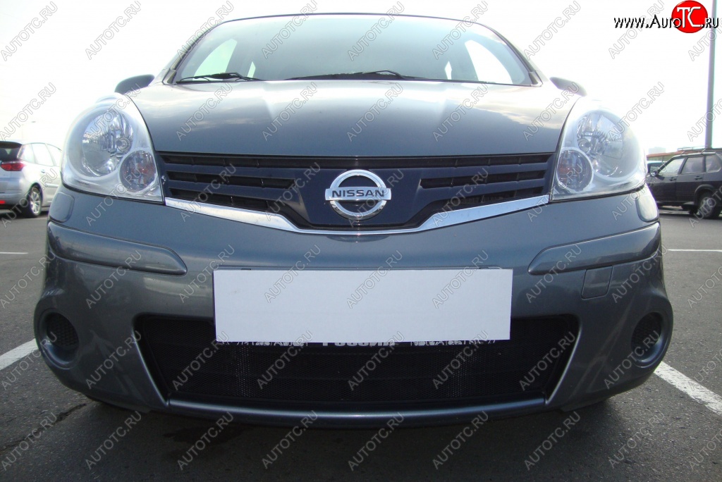 2 089 р. Сетка на бампер (рестайлинг) Russtal (черная) Nissan Note 1 E11 дорестайлинг (2004-2008)  с доставкой в г. Керчь