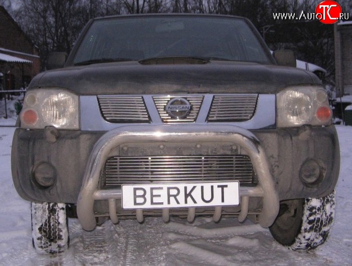 5 099 р. Декоративная вставка воздухозаборника Berkut Nissan NP300 (2008-2013)  с доставкой в г. Керчь