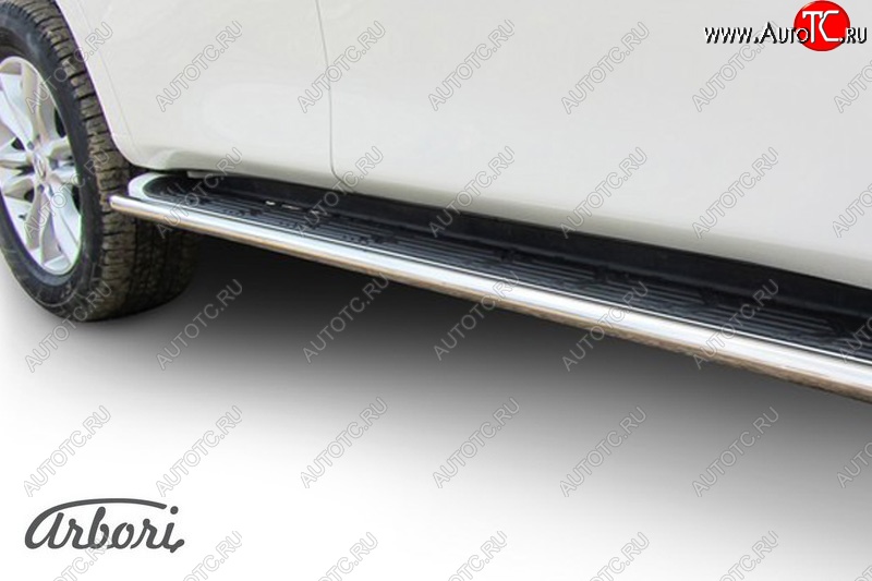 3 194 р. Защита штатных порогов Arbori (нержавейка, d42 mm). Nissan Patrol 6 Y62 дорестайлинг (2010-2014)  с доставкой в г. Керчь