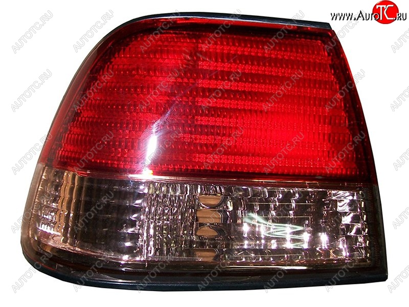4 099 р. Левый фонарь (внешний/розовая полоса) SAT  Nissan Sunny  B15 (1998-2004)  с доставкой в г. Керчь