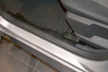2 889 р. Накладки на ковролин пола Petroil Tuning Renault Duster HS дорестайлинг (2010-2015)  с доставкой в г. Керчь. Увеличить фотографию 2