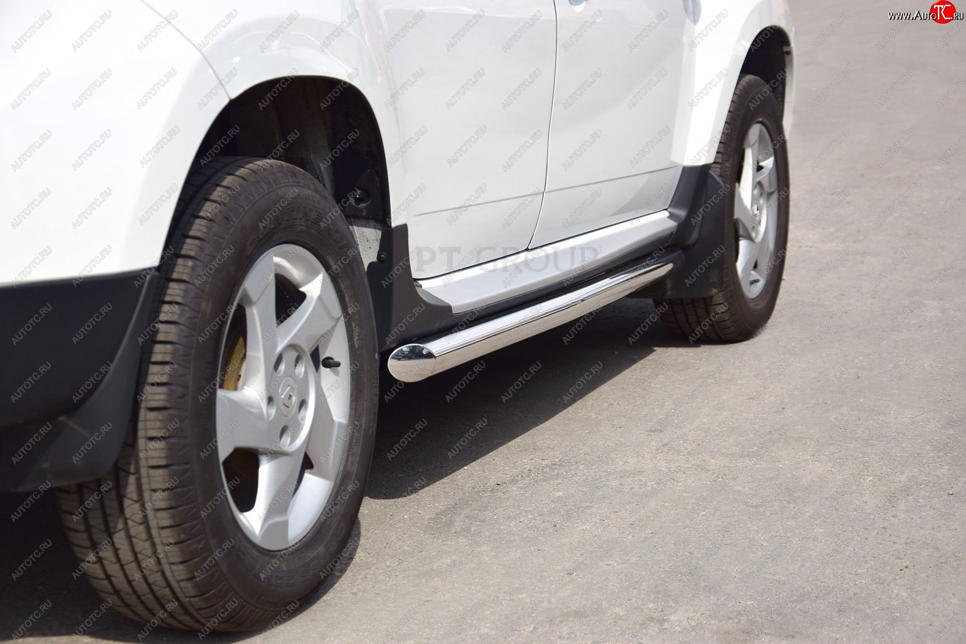 18 999 р. Защита порогов вогнутая из трубы Ø63 Petroil Tuning  Nissan Terrano  D10 (2013-2022), Renault Duster  HS (2010-2015) (Нержавеющая полированная сталь)  с доставкой в г. Керчь