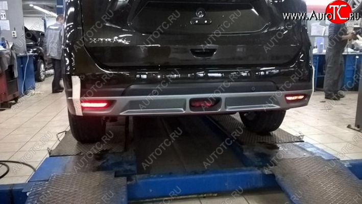5 649 р. Накладка на задний бампер АвтоКрат  Nissan X-trail  3 T32 (2017-2022) рестайлинг (Неокрашенная)  с доставкой в г. Керчь
