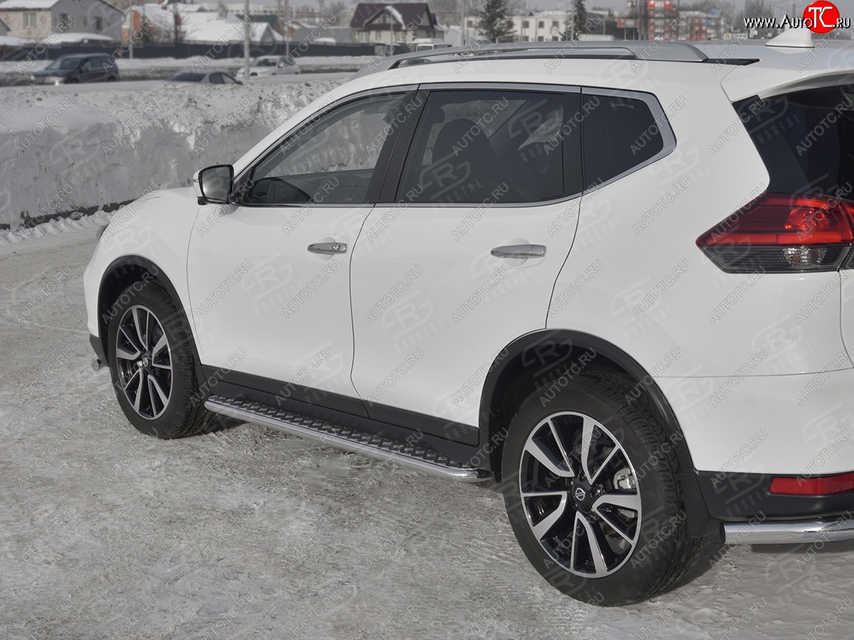 22 999 р. Пороги с алюминиевым листом SLITKOFF (Ø42 мм)  Nissan X-trail  3 T32 (2017-2022) рестайлинг (Лист алюминиевый, труба - сталь окрашенная в черный цвет)  с доставкой в г. Керчь