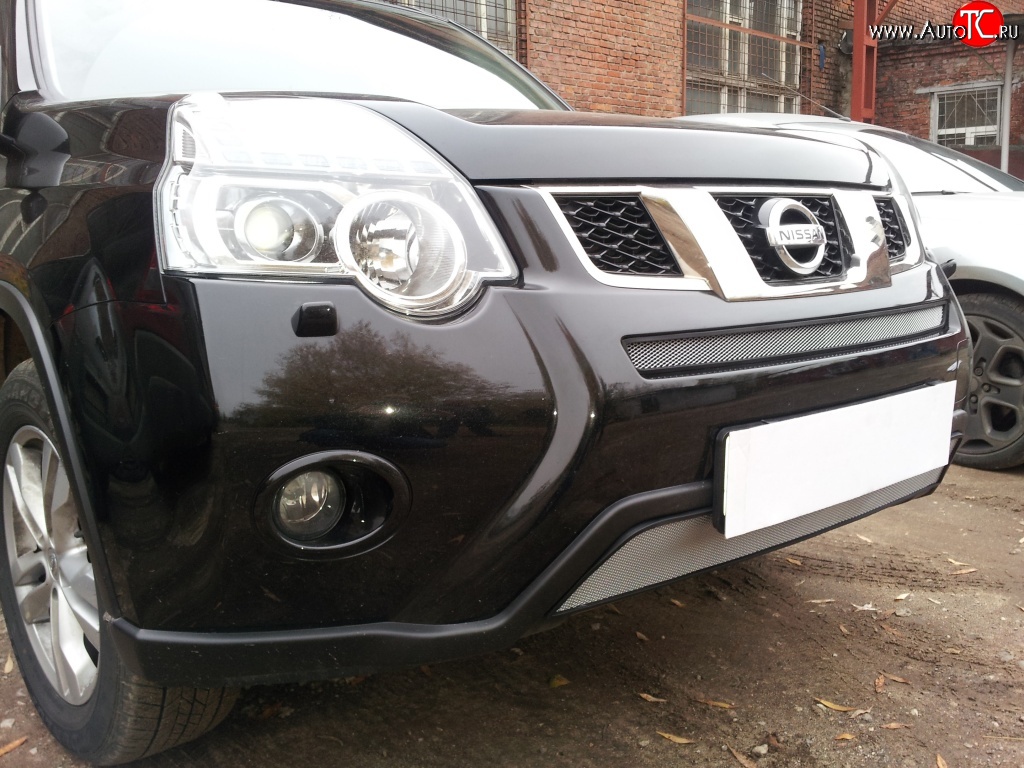 1 999 р. Средняя сетка на бампер Russtal (хром) Nissan X-trail 2 T31 рестайлинг (2010-2015)  с доставкой в г. Керчь