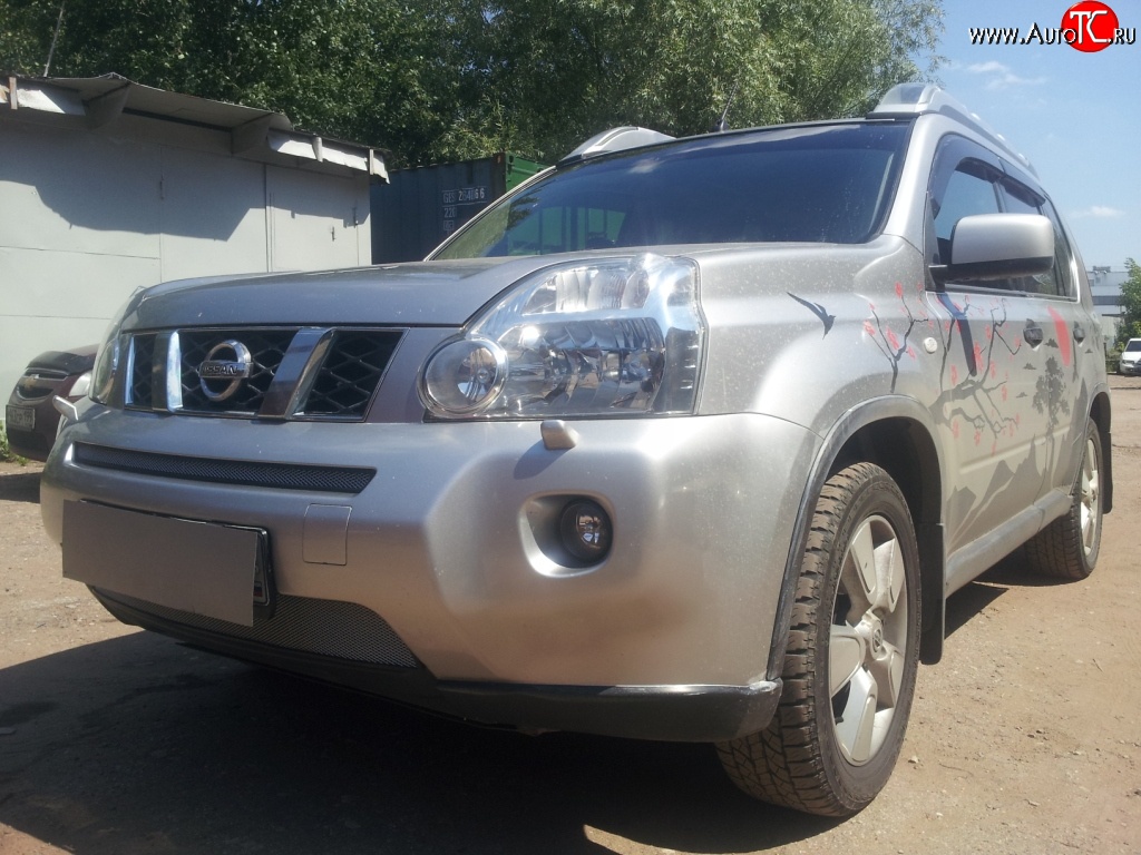1 299 р. Сетка в решетку радиатора Russtal Nissan X-trail 2 T31 дорестайлинг (2007-2011) (хром)  с доставкой в г. Керчь