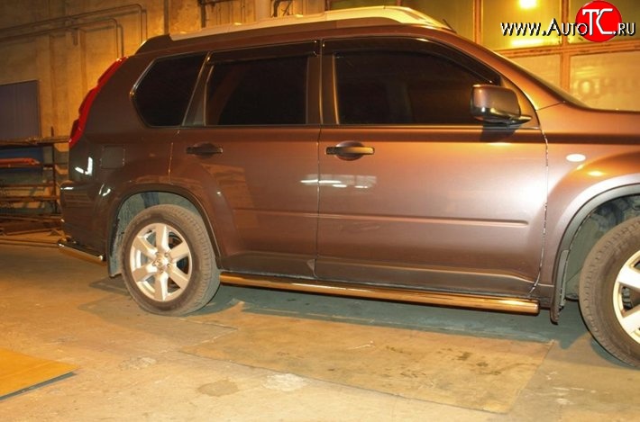 11 299 р. Защита порогов d63 мм Металл Дизайн Nissan X-trail 2 T31 дорестайлинг (2007-2011) (полированная нержавейка)  с доставкой в г. Керчь