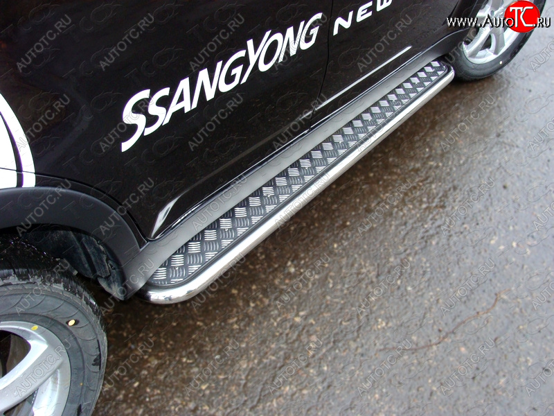 27 849 р. Пороги с площадкой 42,4 мм ТСС Тюнинг  SSANGYONG Actyon (2013-2021) рестайлинг (серые)  с доставкой в г. Керчь