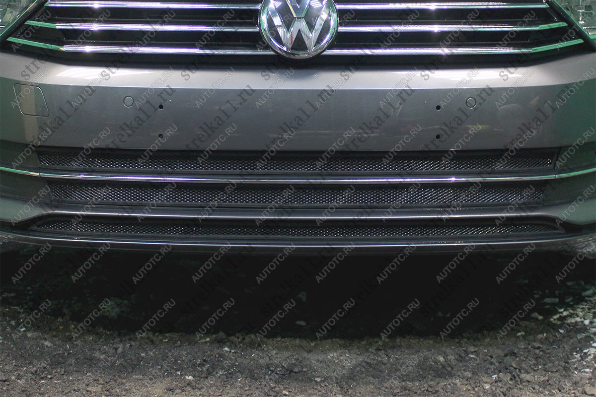 4 649 р.  Защита радиатора (3 части) (1.8 2.0) Стрелка11 Стандарт  Volkswagen Passat  B8 (2015-2019) седан дорестайлинг, универсал дорестайлинг (черная)  с доставкой в г. Керчь