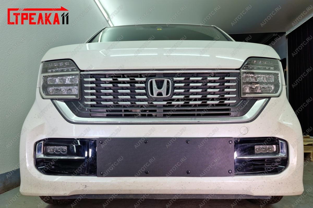 1 099 р. Зимняя заглушка решетки радиатора (низ) (РФ номер) Стрелка11  Honda N-WGN  JH3,JH4 (2019-2022) дорестайлинг (черная)  с доставкой в г. Керчь