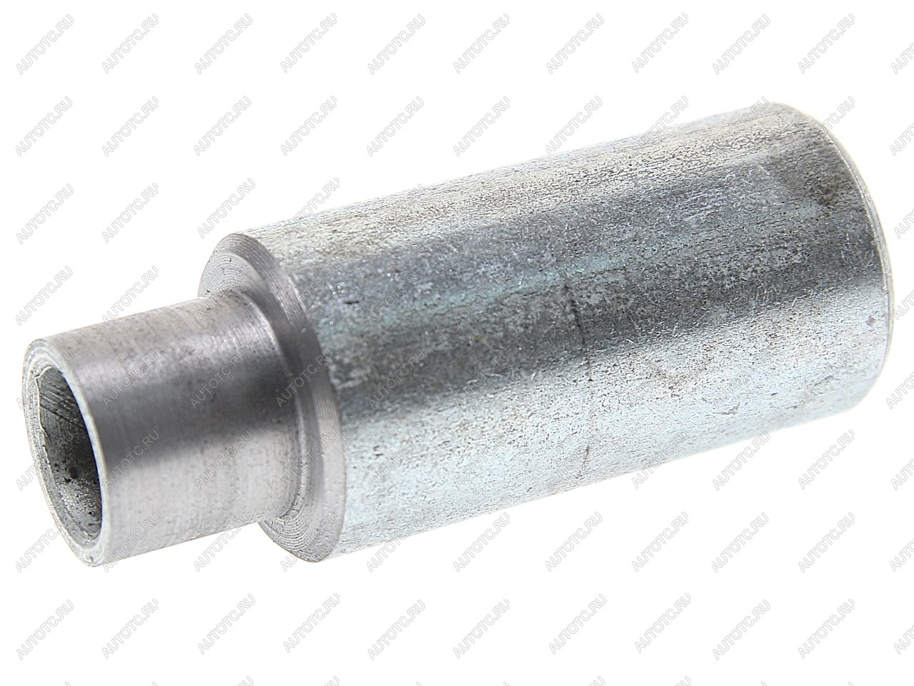 359 р. Втулка ГАЗ-3302 дв.УМЗ-42167 крепления ролика натяжного (ОАО УМЗ)  с доставкой в г. Керчь