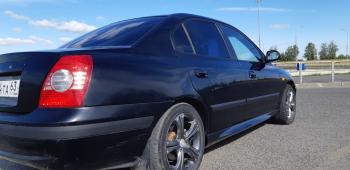 3 499 р. Пластиковые накладки порогов Фанат Тюнинг  Hyundai Elantra ( XD,  XD2) (2000-2010) седан дорестайлинг, рестайлинг седан (неокрашенные (глянец под окраску))  с доставкой в г. Керчь. Увеличить фотографию 2