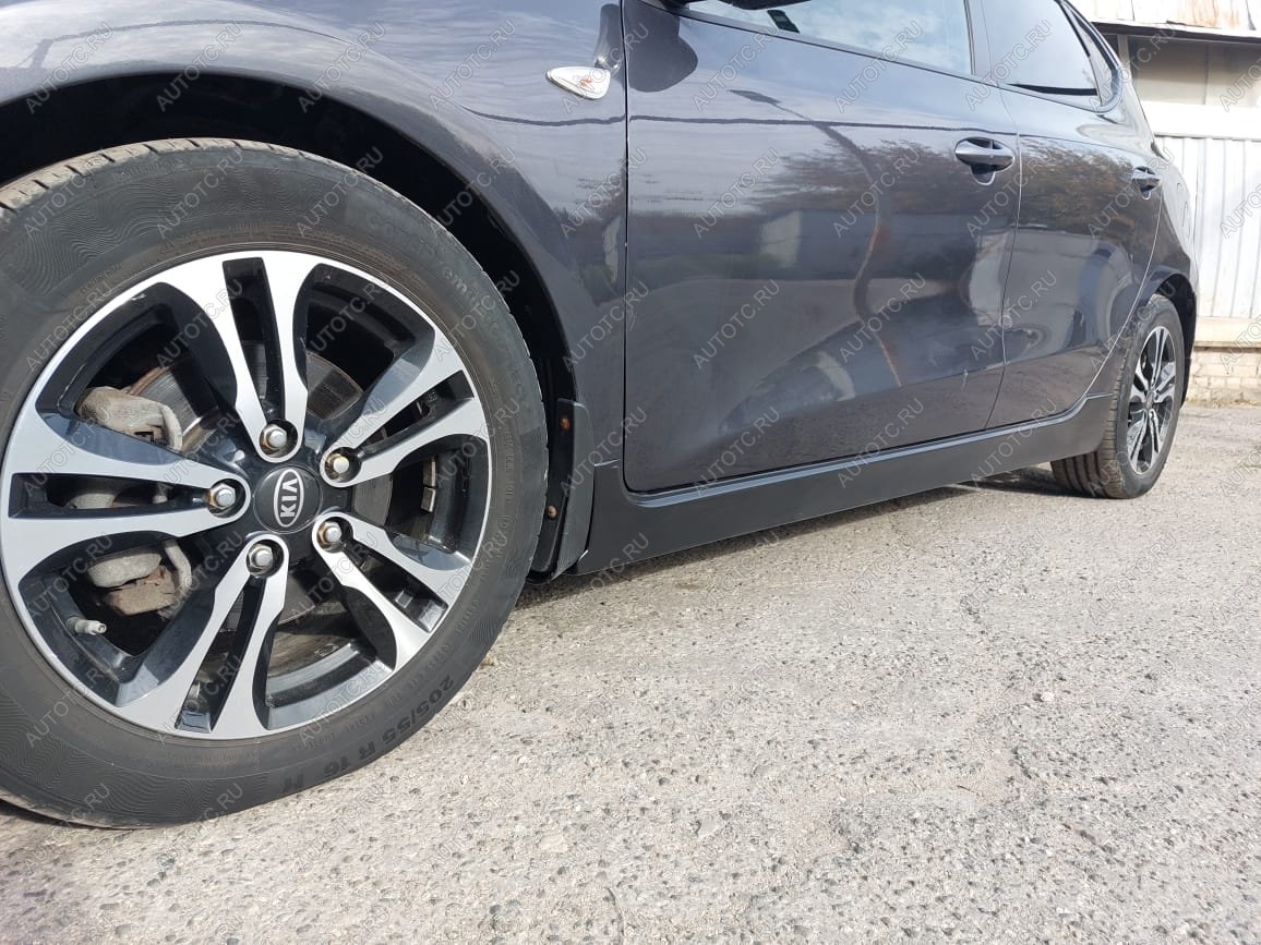 3 289 р. Пластиковые накладки порогов Фанат Тюнинг  KIA Ceed  2 JD (2012-2018) дорестайлинг универсал, дорестайлинг, хэтчбэк, рестайлинг универсал, рестайлинг, хэтчбэк (неокрашенные (глянец под окраску))  с доставкой в г. Керчь