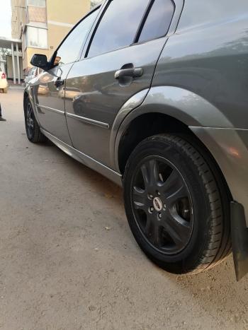 3 499 р. Пластиковые накладки порогов Фанат Тюнинг  Ford Mondeo (2000-2007) Mk3,B4Y дорестайлинг, седан, Mk3,BWY дорестайлинг, универсал, Mk3,B4Y рестайлинг, седан, Mk3,BWY рестайлинг, универсал (неокрашенные (глянец под окраску))  с доставкой в г. Керчь. Увеличить фотографию 2