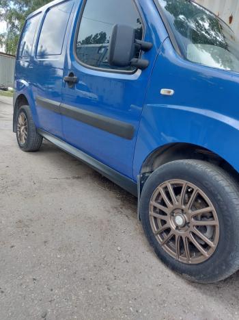 3 499 р. Пластиковые накладки порогов Фанат Тюнинг  Fiat Doblo ( 223,  263) (2000-2022) дорестайлинг, рестайлинг, дорестайлинг, рестайлинг (неокрашенные (глянец под окраску))  с доставкой в г. Керчь. Увеличить фотографию 3