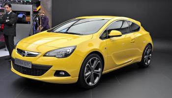 3 679 р. Пластиковые накладки порогов Фанат Тюнинг Opel Astra J GTC (2011-2018) (неокрашенные (глянец под окраску))  с доставкой в г. Керчь. Увеличить фотографию 2