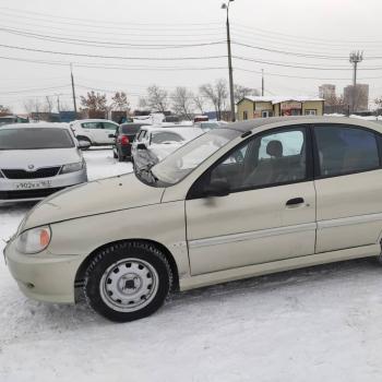 3 499 р. Пластиковые накладки порогов Фанат Тюнинг  KIA Rio  1 DC (2000-2005) дорестайлинг седан, рестайлинг седан (неокрашенные (глянец под окраску))  с доставкой в г. Керчь. Увеличить фотографию 3