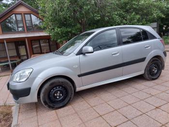 3 499 р. Пластиковые накладки порогов Фанат Тюнинг  KIA Rio  2 JB (2005-2011) дорестайлинг, хэтчбэк 5 дв., рестайлинг, хэтчбэк 5 дв. (неокрашенные (глянец под окраску))  с доставкой в г. Керчь. Увеличить фотографию 5