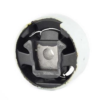 Сайлентблок VW Caddy (04-15) AUDI A3 (04-13) SKODA Octavia (04-13) подрамника заднего BSG