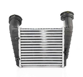 Интеркулер VW Passat (00-) BSG