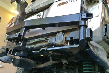 93 329 р. Калитка РИФ с фаркопом в штатный задний бампер Toyota Land Cruiser 200 2008-2015 под штатное колесо, с подсветкой номера РИФ rif200-80001  с доставкой в г. Керчь. Увеличить фотографию 7