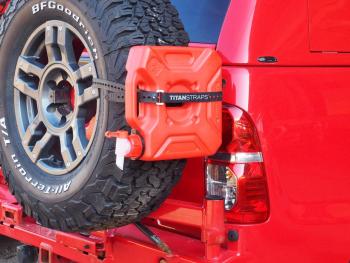 2 259 р. Ремень крепёжный TitanStraps Industrial черный L = 51 см (Dmax = 14,15 см, Dmin = 5,5 см) TitanStraps tsi-0120-blk  с доставкой в г. Керчь. Увеличить фотографию 5