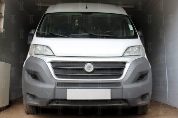 Защитная сетка в бампер (низ, 2 части, ячейка 3х7 мм) Alfeco Стандарт Fiat Ducato 290 (2014-2025) (Чёрная)