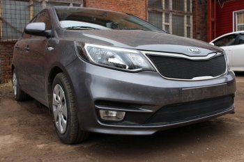 2 899 р. Защитная сетка в бампер (низ, ячейка 3х7 мм) Alfeco Стандарт KIA Rio 3 QB рестайлинг седан (2015-2017) (Чёрная)  с доставкой в г. Керчь. Увеличить фотографию 2