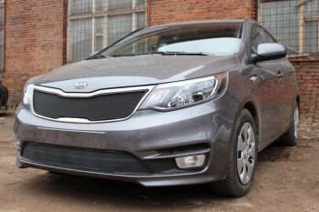 2 899 р. Защитная сетка в бампер (низ, ячейка 3х7 мм) Alfeco Стандарт KIA Rio 3 QB рестайлинг седан (2015-2017) (Чёрная)  с доставкой в г. Керчь. Увеличить фотографию 3