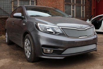 3 149 р. Защитная сетка в бампер (низ, ячейка 3х7 мм) Alfeco Стандарт KIA Rio 3 QB рестайлинг седан (2015-2017) (Хром)  с доставкой в г. Керчь. Увеличить фотографию 2