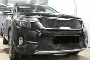 3 179 р. Защитная сетка в бампер (верх, с ДХО, ячейка 3х7 мм) Alfeco Стандарт KIA Seltos (2019-2025) (Чёрная)  с доставкой в г. Керчь. Увеличить фотографию 2