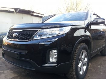 2 569 р. Защитная сетка в бампер (середина, ячейка 3х7 мм) Alfeco Стандарт KIA Sorento XM рестайлинг (2012-2015) (Чёрная)  с доставкой в г. Керчь. Увеличить фотографию 3