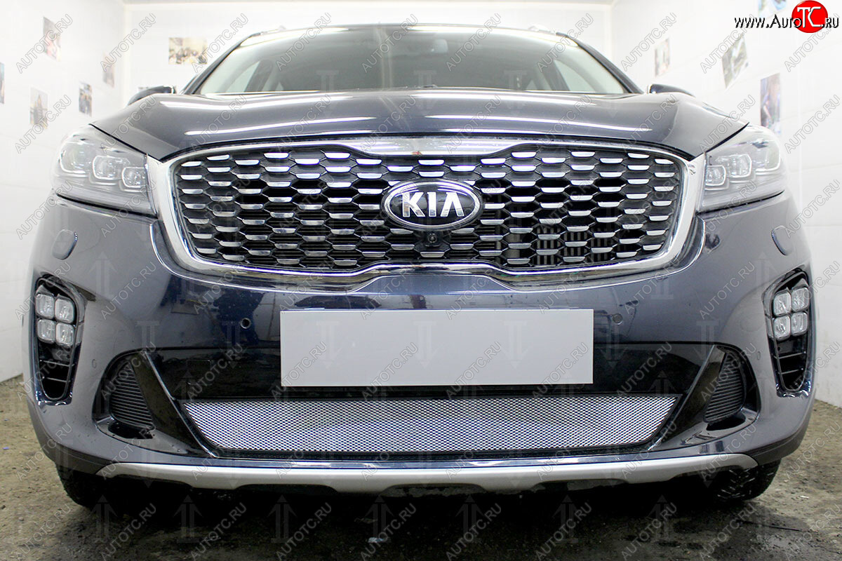 3 099 р. Защитная сетка в бампер (низ, ячейка 3х7 мм) Alfeco Стандарт KIA Sorento UM/Prime рестайлинг (2018-2020) (Хром)  с доставкой в г. Керчь