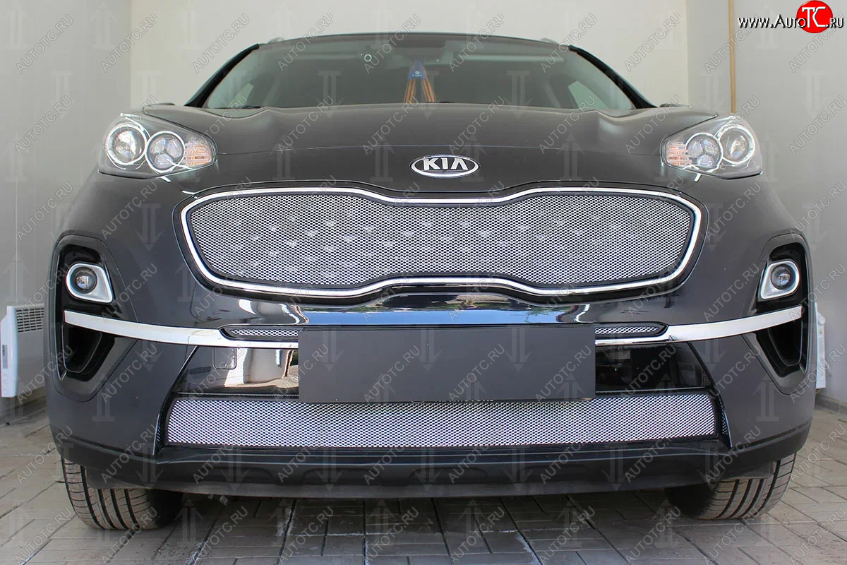 3 899 р. Защитная сетка в бампер (верх, ячейка 3х7 мм) Alfeco Стандарт  KIA Sportage  4 QL (2018-2022) рестайлинг (Хром)  с доставкой в г. Керчь
