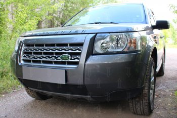 2 899 р. Защитная сетка в бампер (низ, ячейка 3х7 мм) Alfeco Стандарт Land Rover Freelander L359 дорестайлинг (2006-2010) (Чёрная)  с доставкой в г. Керчь. Увеличить фотографию 3