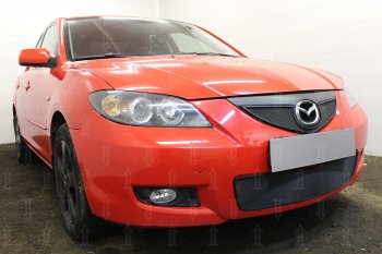 2 899 р. Защитная сетка в бампер (низ, ячейка 3х7 мм) Alfeco Стандарт  Mazda 3/Axela  BK (2006-2009) рестайлинг седан (Чёрная)  с доставкой в г. Керчь. Увеличить фотографию 4