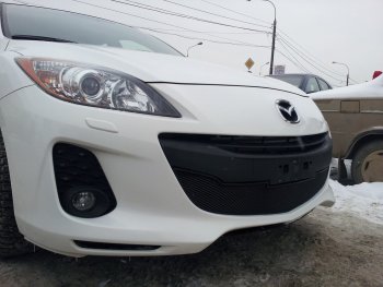 3 489 р. Защитная сетка в бампер (низ, ячейка 3х7 мм) Alfeco Стандарт  Mazda 3/Axela  BL (2011-2013) рестайлинг седан, рестайлинг, хэтчбэк (Чёрная)  с доставкой в г. Керчь. Увеличить фотографию 2
