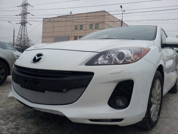 3 599 р. Защитная сетка в бампер (низ, ячейка 3х7 мм) Alfeco Стандарт  Mazda 3/Axela  BL (2011-2013) рестайлинг седан, рестайлинг, хэтчбэк (Хром)  с доставкой в г. Керчь. Увеличить фотографию 2