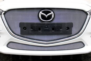 3 079 р. Защитная сетка в бампер (низ, ячейка 3х7 мм) Alfeco Стандарт Mazda 3/Axela BM рестайлинг седан (2016-2019) (Хром)  с доставкой в г. Керчь. Увеличить фотографию 2