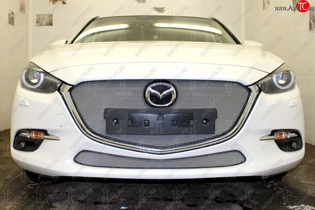 3 079 р. Защитная сетка в бампер (низ, ячейка 3х7 мм) Alfeco Стандарт Mazda 3/Axela BM рестайлинг седан (2016-2019) (Хром)  с доставкой в г. Керчь