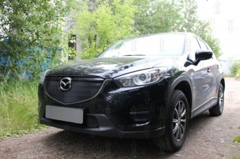 3 689 р. Защитная сетка в бампер (верх, ячейка 3х7 мм) Alfeco Стандарт Mazda CX-5 KE рестайлинг (2015-2017) (Чёрная)  с доставкой в г. Керчь. Увеличить фотографию 2